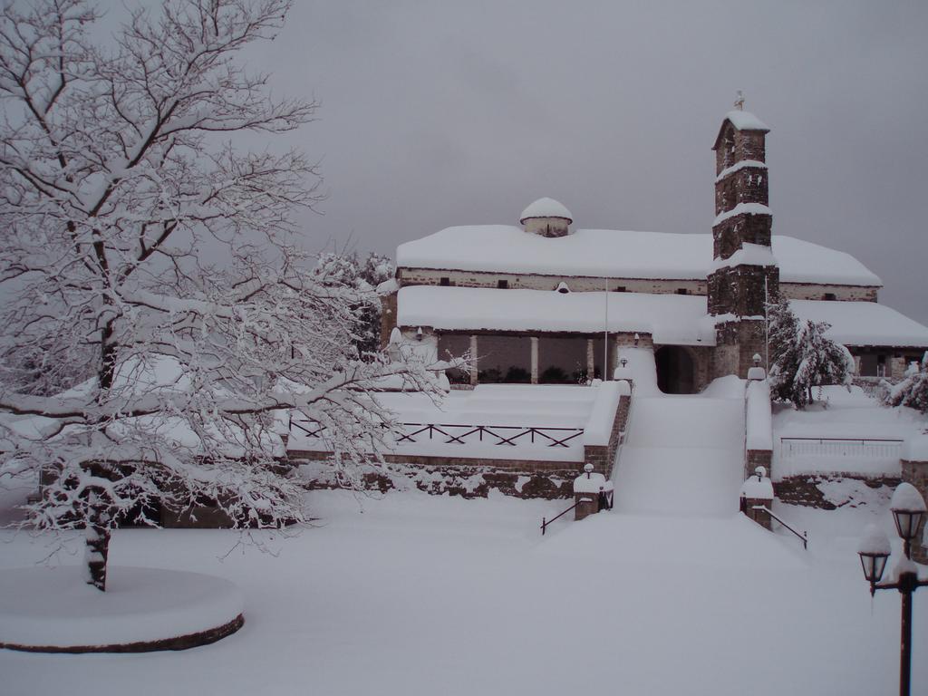 Nisista Lodge Mountain View Rodavgi Bagian luar foto